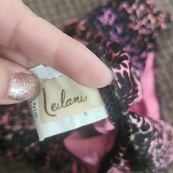 Leilani One Piece - Picture 6 of 10